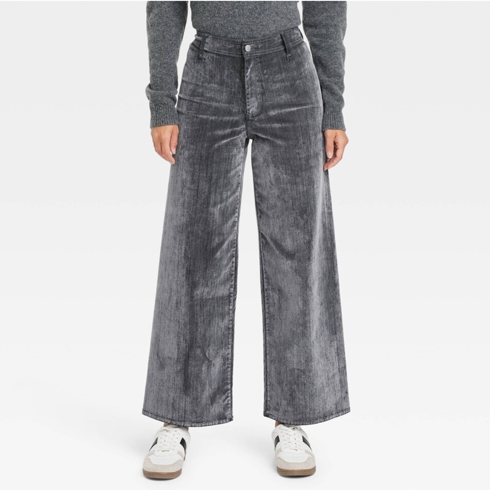 Universal Thread Gray Women’s Flocked Pants